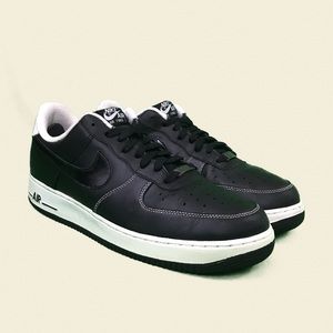 Air Force 1 low ‘black/white’